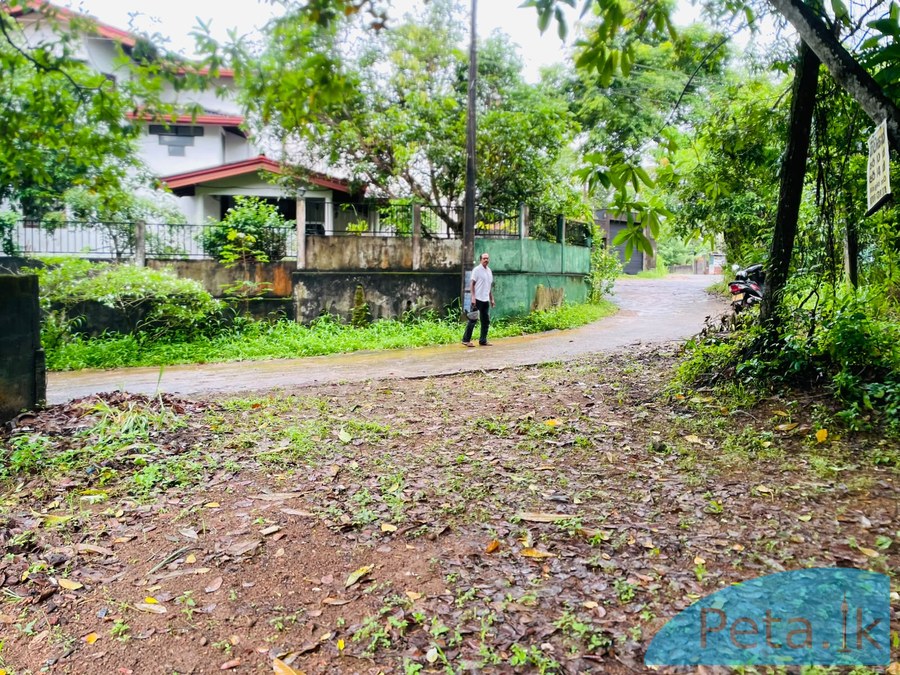 Land For Sale in Kadawatha 