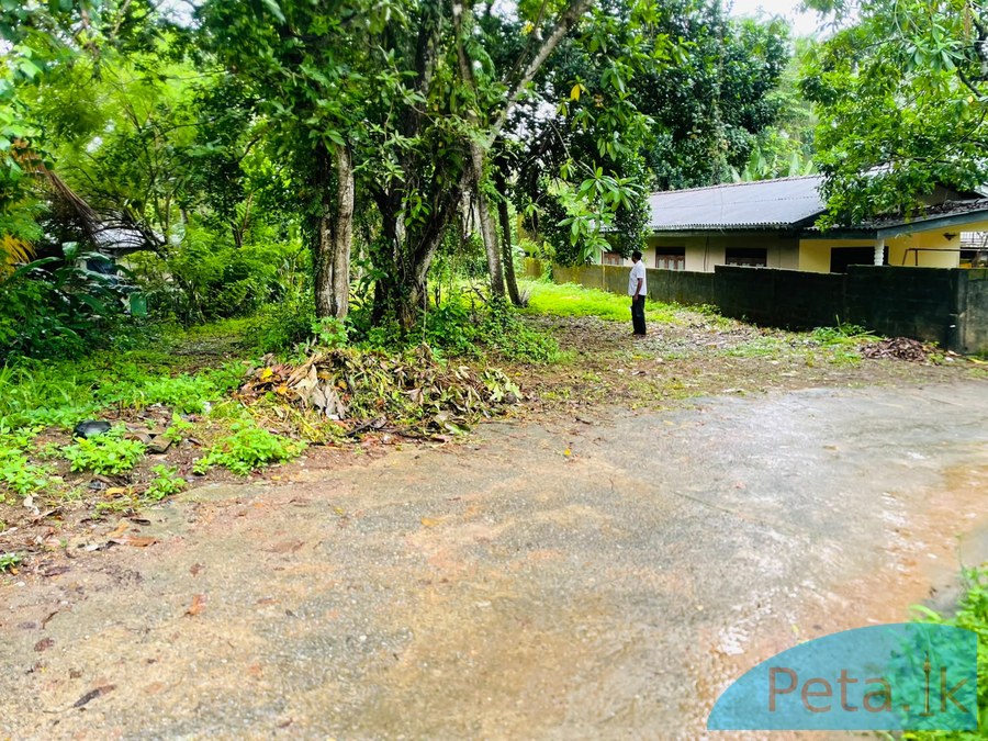 Land For Sale in Kadawatha 