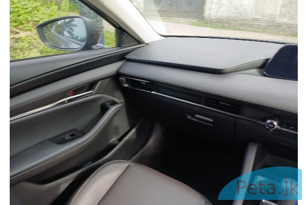 Featured Image Mazda 3 - G20 Touring